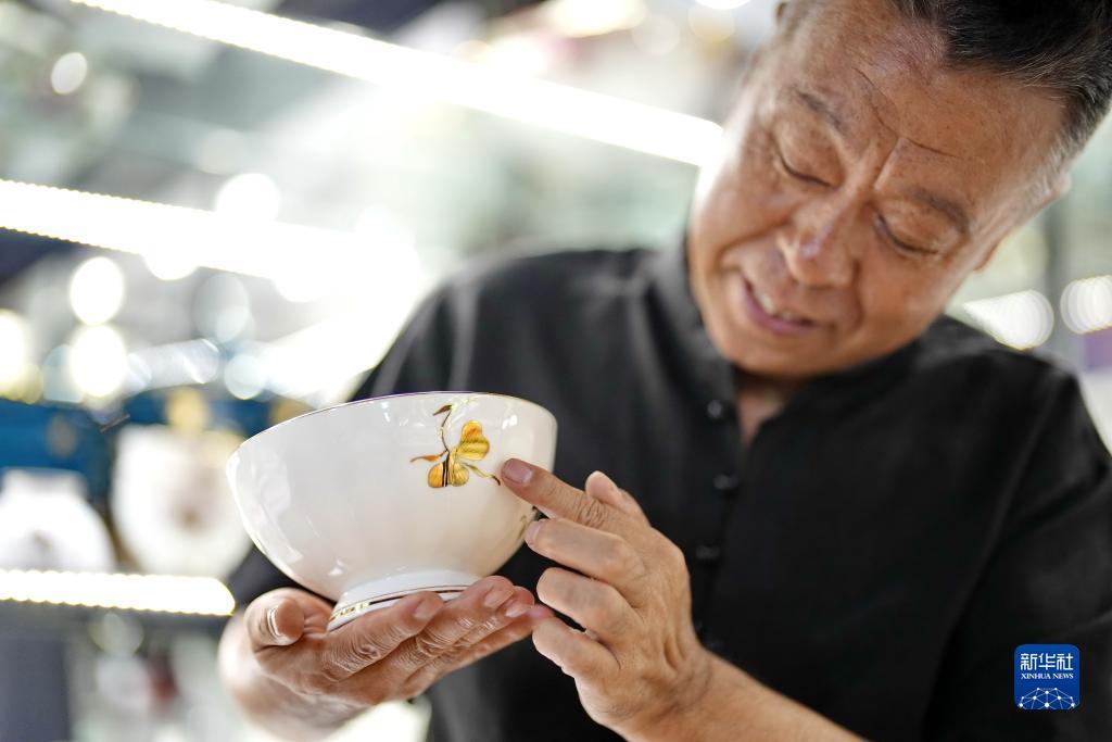 棋牌金花游戏官网